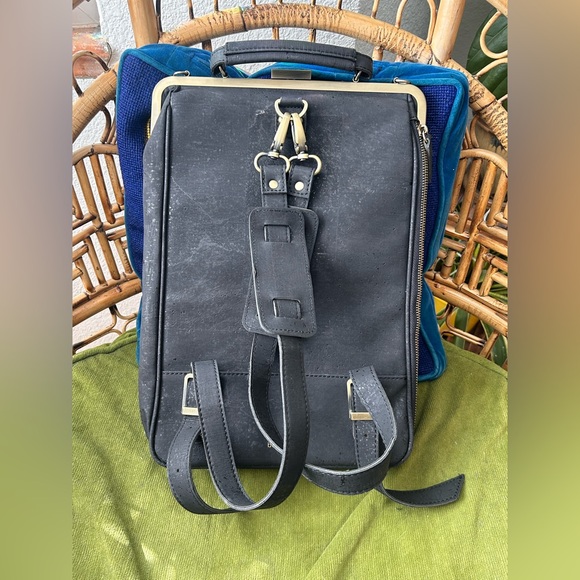 Laflore Paris Bobobark Convertible Bag - Picture 2 of 13